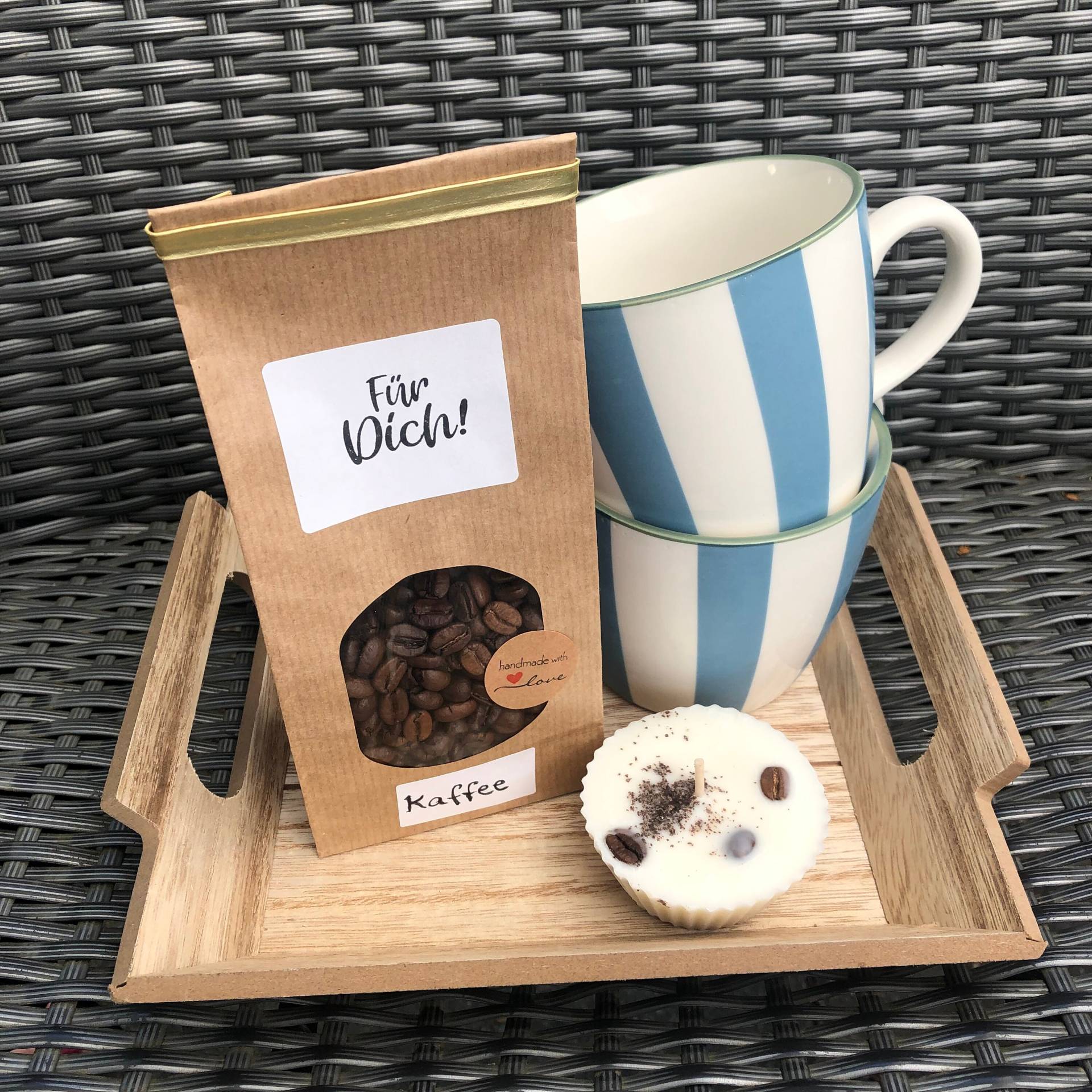 Kaffee Geschenkset, Tassen, Kaffeebohnen + Handmade Kerze von SeelenZeit