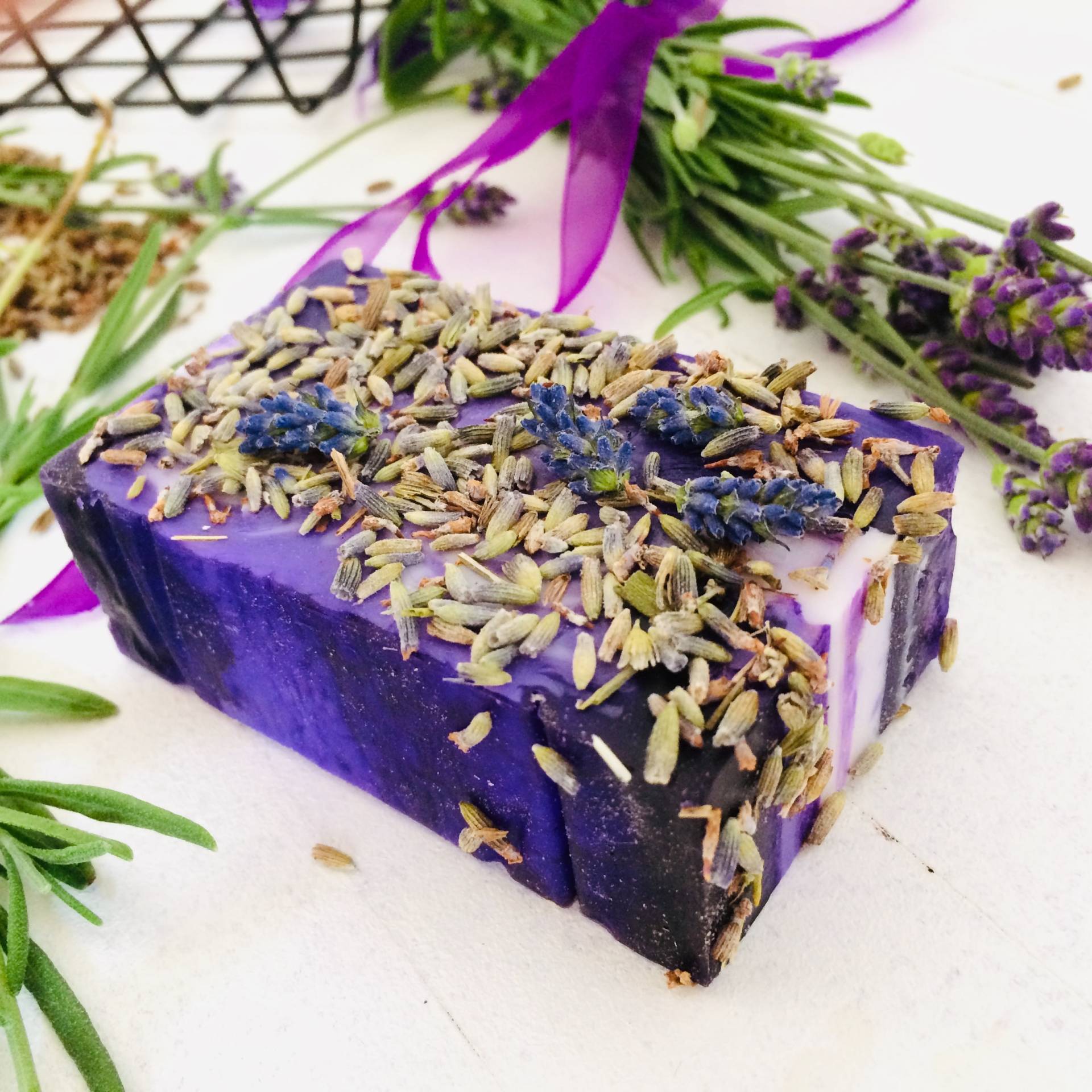 Naturseife, Lavendel, Handmade von SeelenZeit