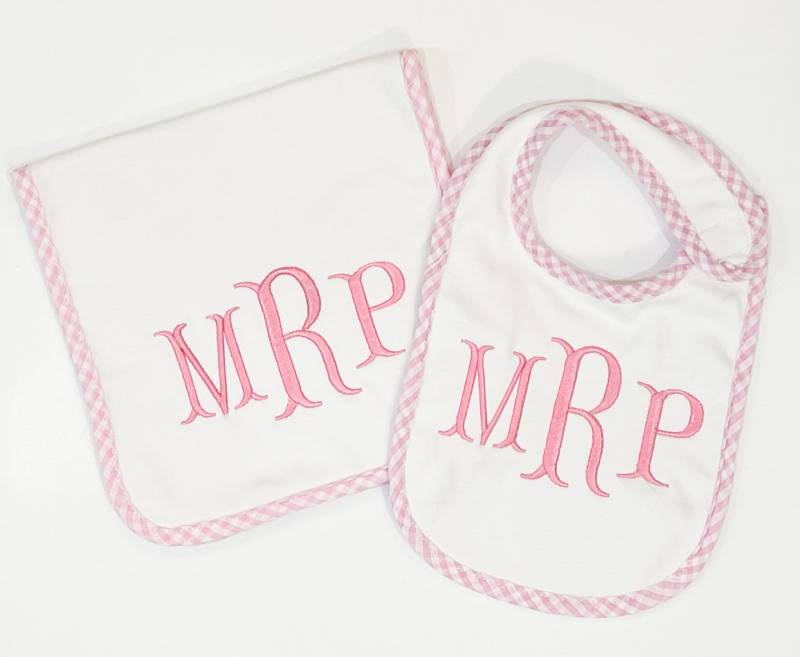 Monogramm Initial Lätzchen Set | Besticktes Dusche Geschenk Personalisierte von SewAmeliaIsland