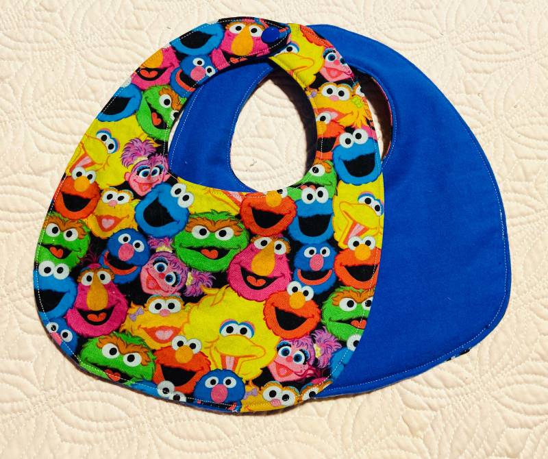 Wendbares Baby-Bib von SewMuchLovebyShannon