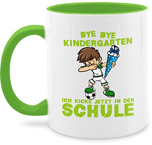 Tasse Tassen 325ml - Einschulung Geschenk Schulanfang - Bye Bye Kindergarten ich kicke jetzt in der Schule Dabbing Junge Fußball Schultüte - 325 ml - Hellgrün - schulkind endlich keramik zum von Shirtracer