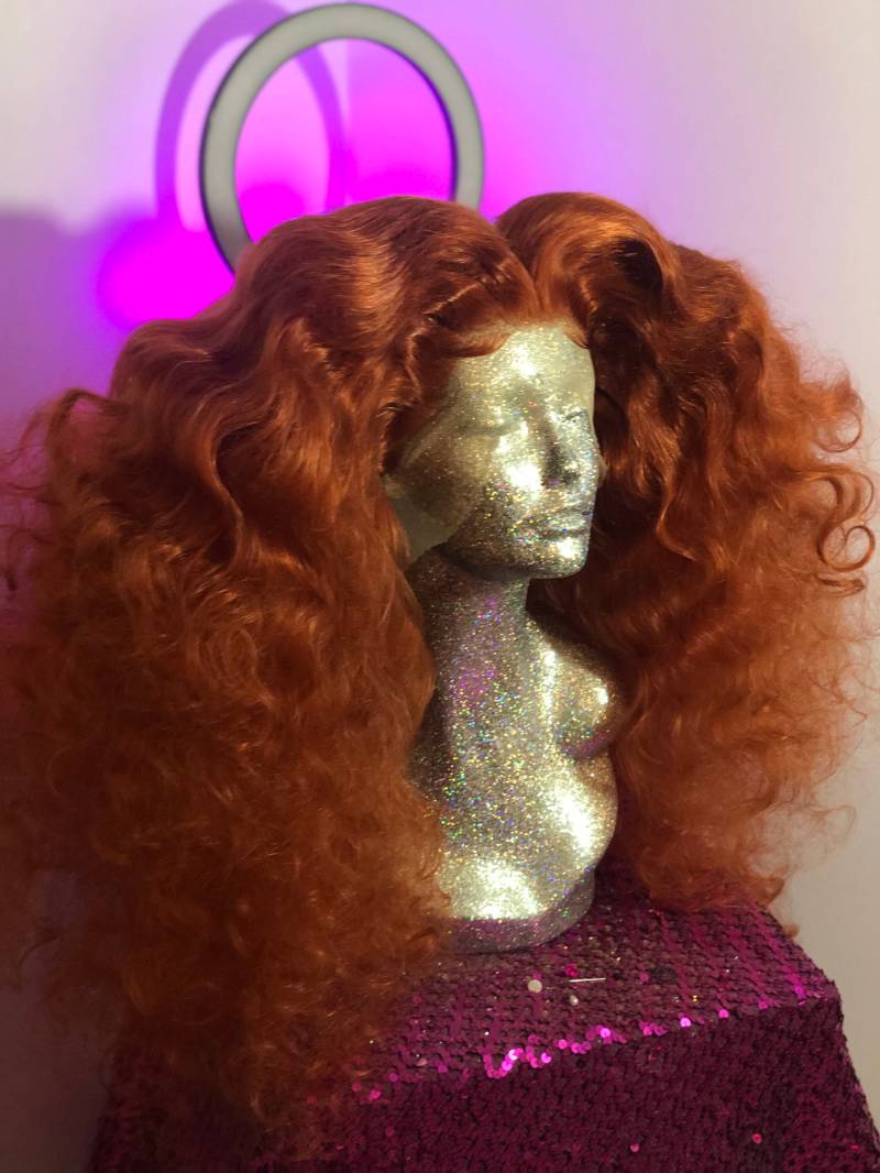 studio 54 Frizzy Locken in Ginger von Showgirlvanity