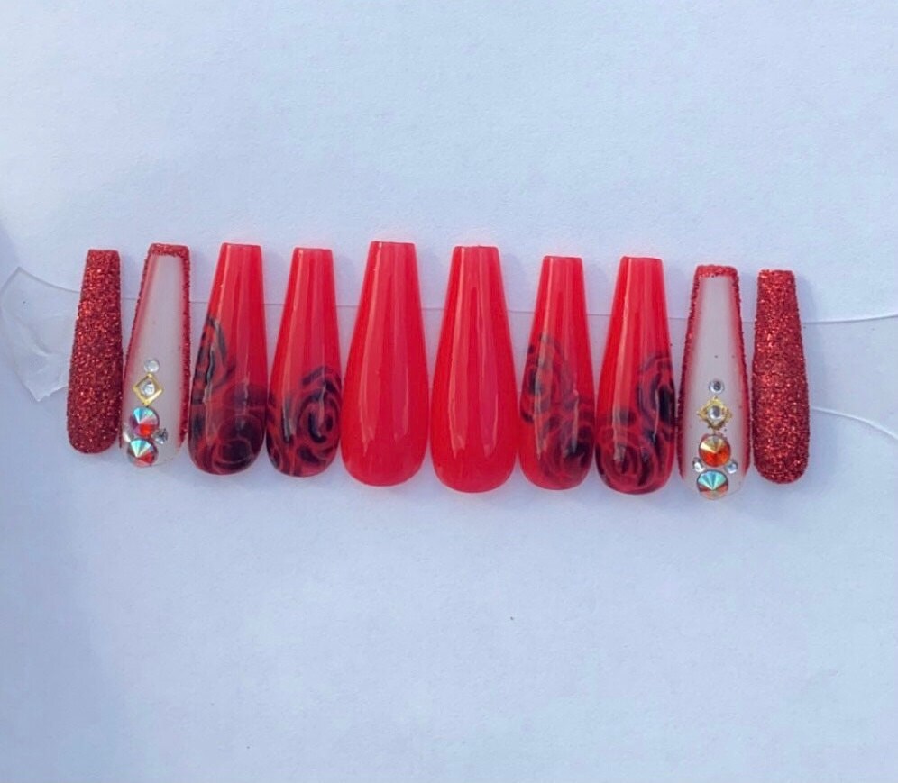 Rote Rose Press On Nails von ShyyLa