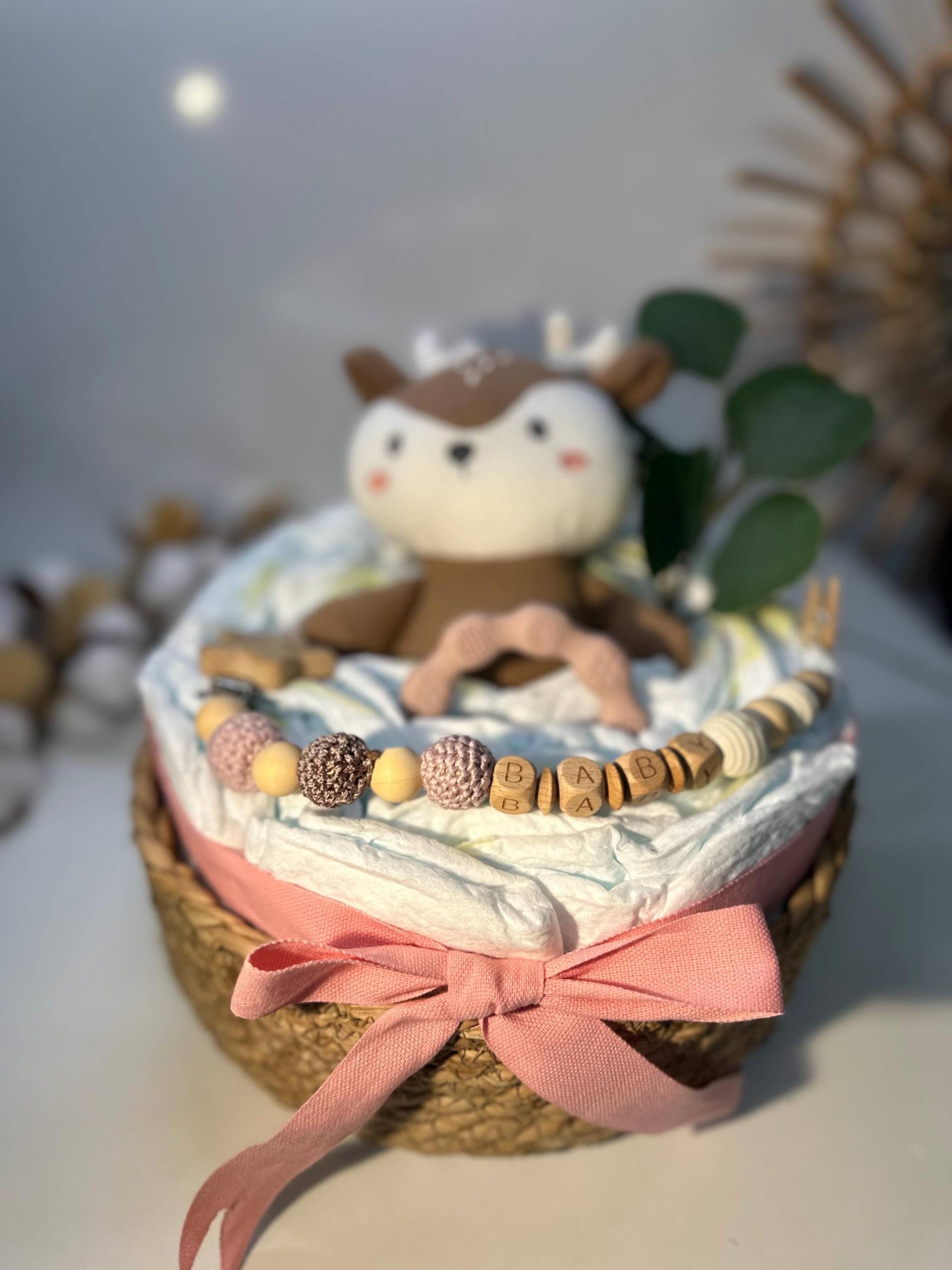 Baby Geschenkkorb Mädchen, Reh von SmallLightsShop