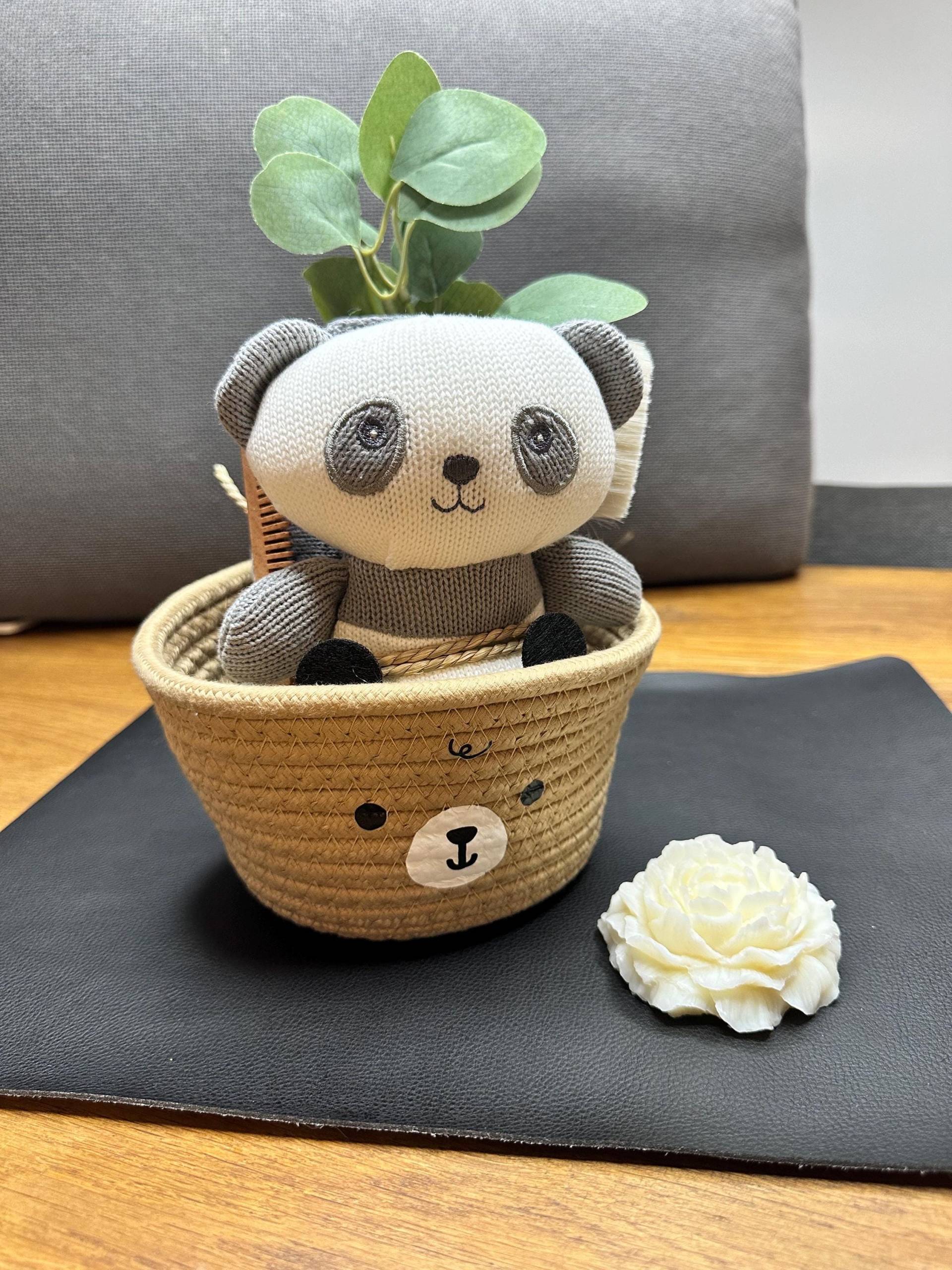 Baby Geschenkkorb Unisex, Pandakorb Mini, Mit Babydecke von SmallLightsShop