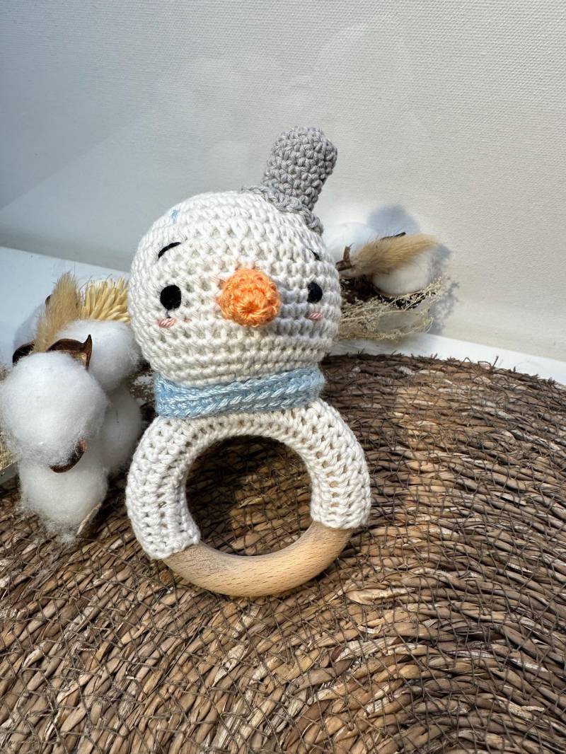 Babygeschenk Winter, Weinachten, Babygrwifling Schneemann, Babyrassel Schneemann von SmallLightsShop