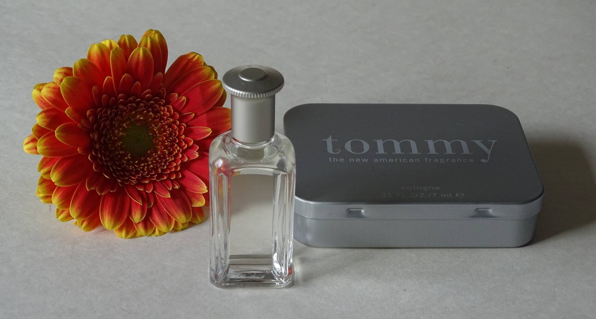 Vintage "Tommy" Hilfiger Cologne 7Ml Miniatur Mit Box von Sonne021VonSiegfried