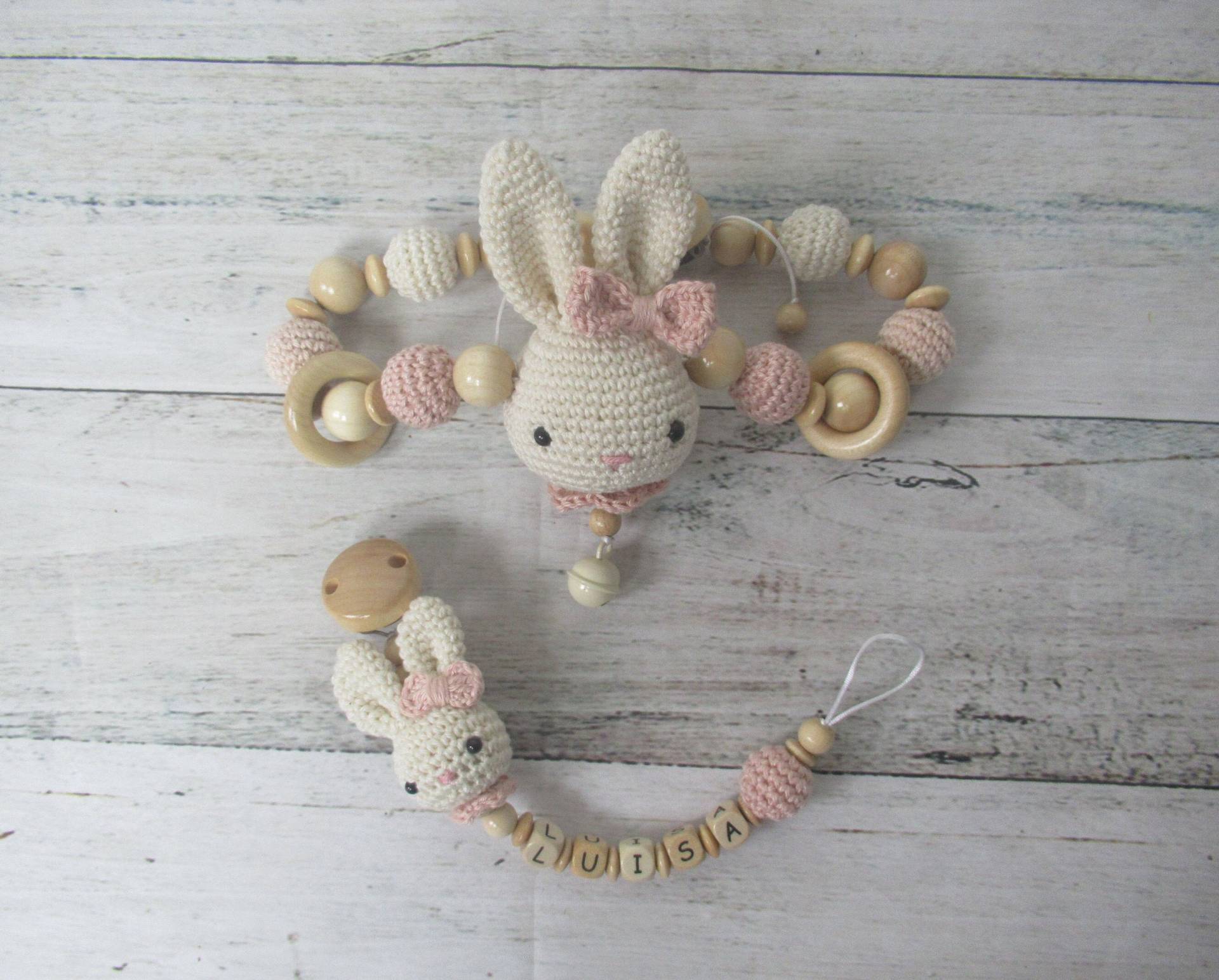 Set Kinderwagenkette Und Schnullerkette Mit Name in Creme/ Rose von Sooneshandmadestore