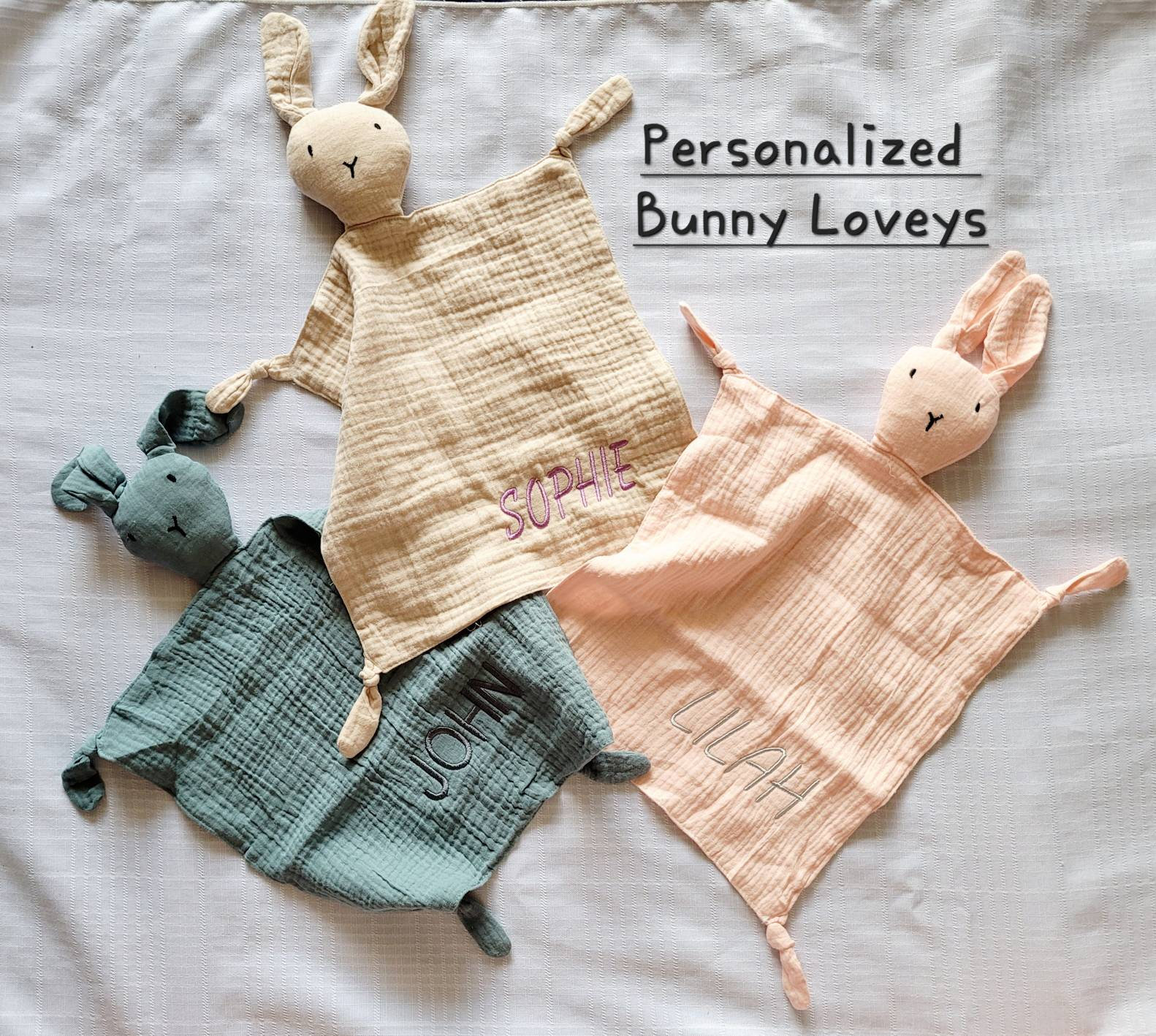 Personalisierte Hase Lovey, Benutzerdefinierte Sicherheitsdecke, Musselin Lovey Decke, Personalisierbar, Baby Shower, Geschenk, Bestickt von SophiesRemedy