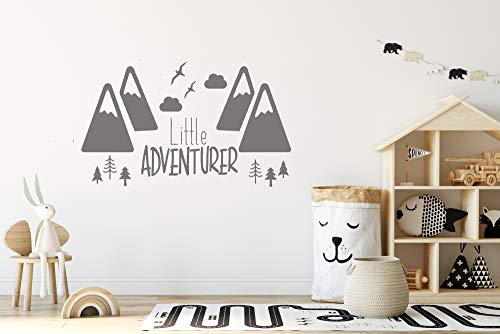 Little Adventurer ABENTEURER Vinyl Aufkleber Wandtattoo Kinder Decor Baby Jungen oder Mädchen Kindergarten, Kinderzimmer, Babyzimmer, Süß, Decal (Grau) von StickerMarket