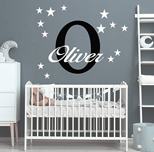 Wunschname Wandtattoo mit Sterne an der Wand Wandaufkleber Wandsticker DIY Kinderzimmer Babyzimmer (40cm / 60cm, Schwarz-Weiss) von StickerMarket