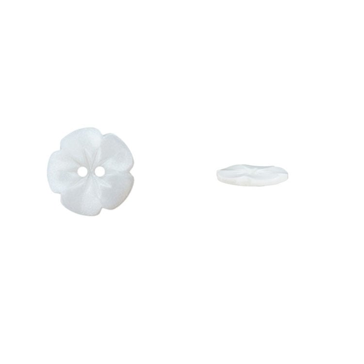 Kinderknopf Blümchen, weiß 15mm Kinderknopf Blümchen, weiß 15mm von Stoffe Hemmers