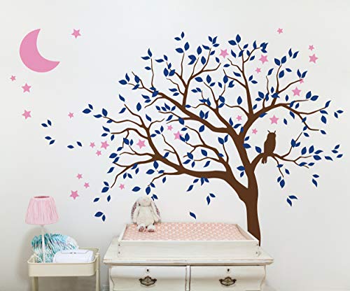 Studio Quee Großer Baum Wandaufkleber mit Eule, Mond und Sternen Kinderzimmer Wandbild Dekoration 088 (Äste nach links, Braun, Blau, Zartrosa) von Studio Quee