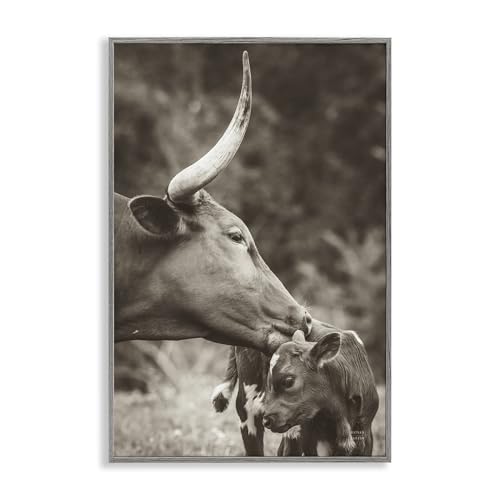 Stupell Industries Longhorn Kissing Baby Giclée-Wandkunst, gerahmt, Design von Nathan Larson, 40,6 x 61 cm, Grau von Stupell Industries