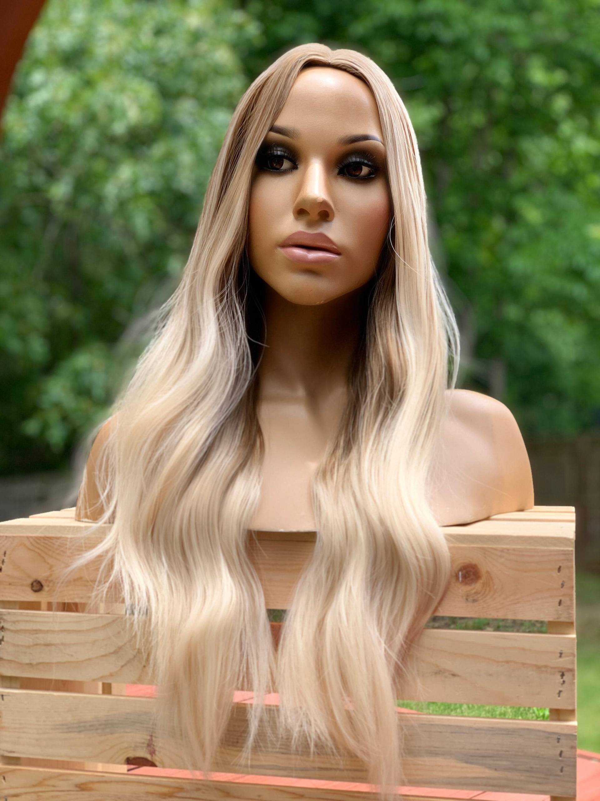 Blonde Haare Balayage Ombre 24 "Lose Gewellte Perücke von SunnyWigs