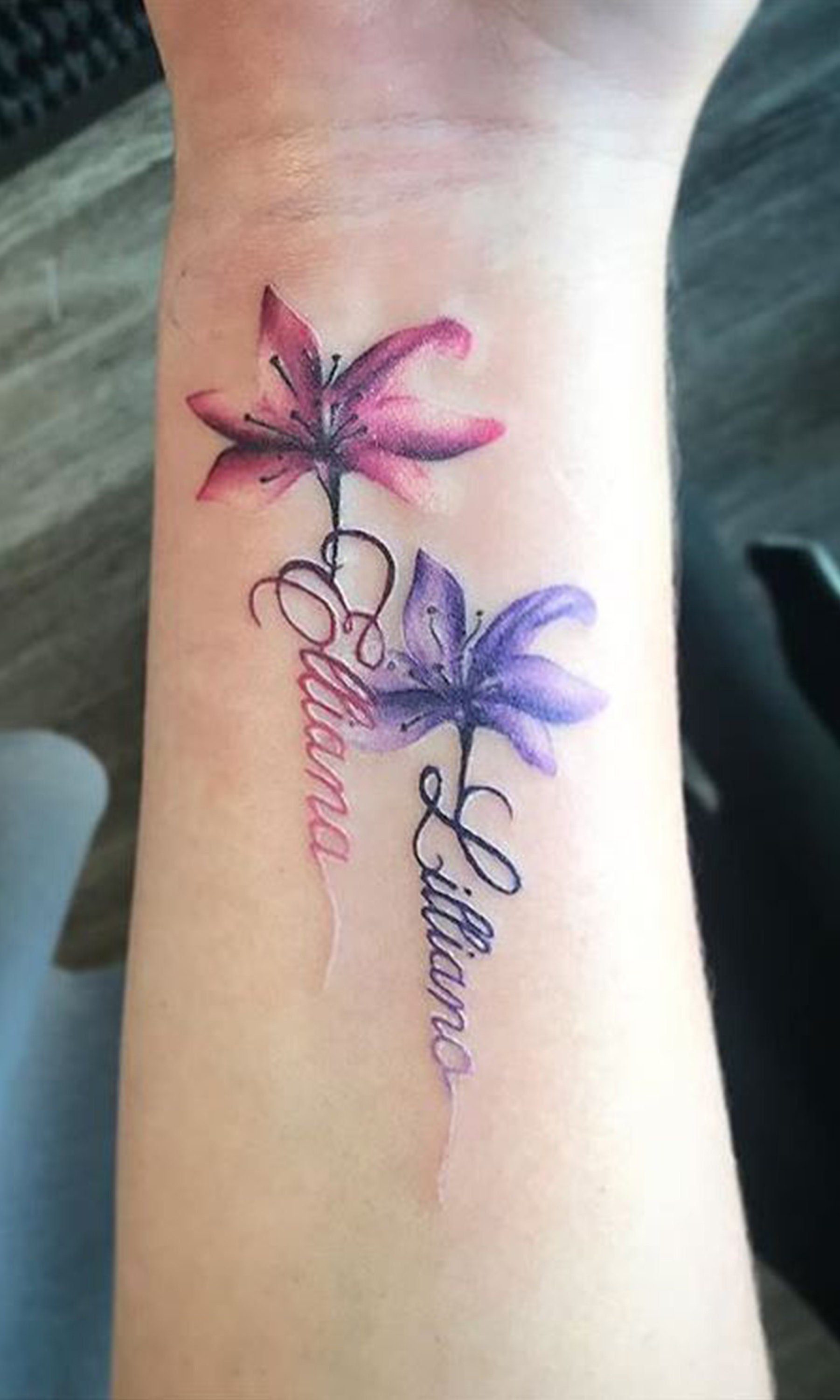 Benutzerdefinierte Blume Kinder Name Temporäre Tattoo, Personalisierte Blumen Fake Tattoo Geschenk Für Mädchen Tochter Mama Frau, Muttertag von SvenHStore