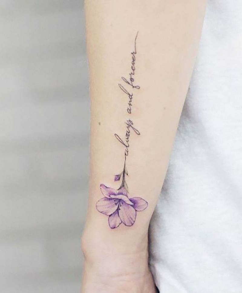 Immer Und Für Immer Lila Blumen Tattoo - Gefälschte Mit Name Blume Personalisierte Temporäre Wasserdichte von SvenHStore