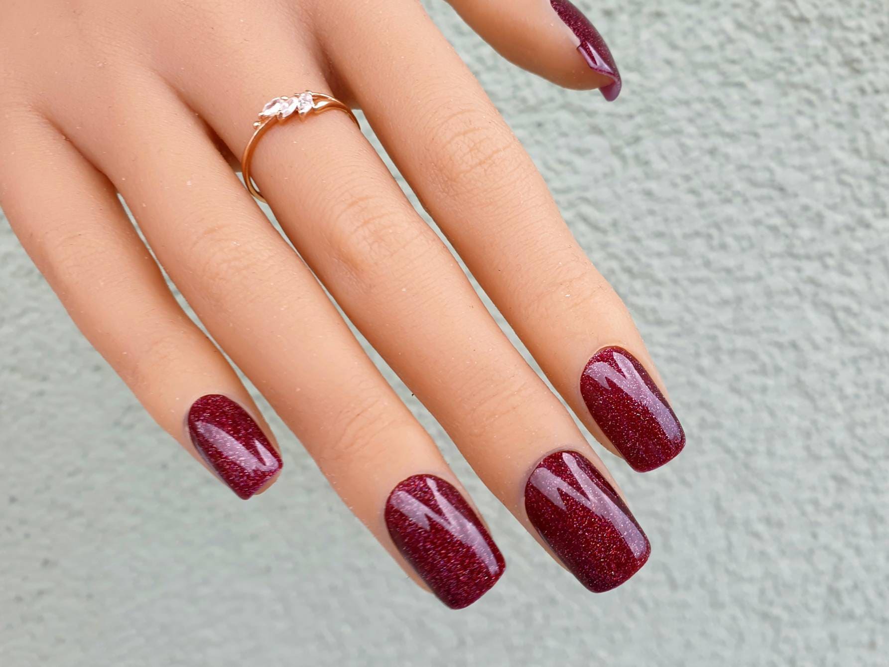 Dunkel Rot Press On Nails Mit Glitzer von SymbelNails