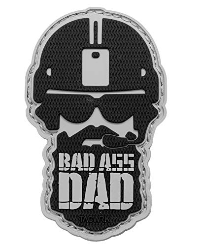 TACWRK Bad Ass Dad 3D Fun PVC Rubber Morale Patch 7,5 x 4,5 cm, Grau Schwarz von TACWRK