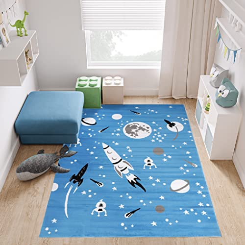 TAPISO Pinky Teppich Kurzflor Blau Grau Weiß Modern Raketen Planeten Weltall Design Kinderzimmer Kinderteppich ÖKOTEX 120 x 170 cm von TAPISO