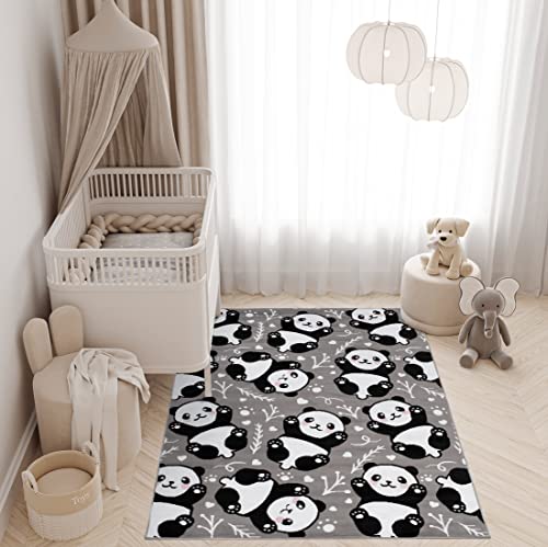 TAPISO Pinky Teppich Kurzflor Grau Schwarz Weiß Modern Panda Bär Teddy Design Kinderzimmer Kinderteppich Spielteppich ÖKOTEX 120 x 170 cm von TAPISO