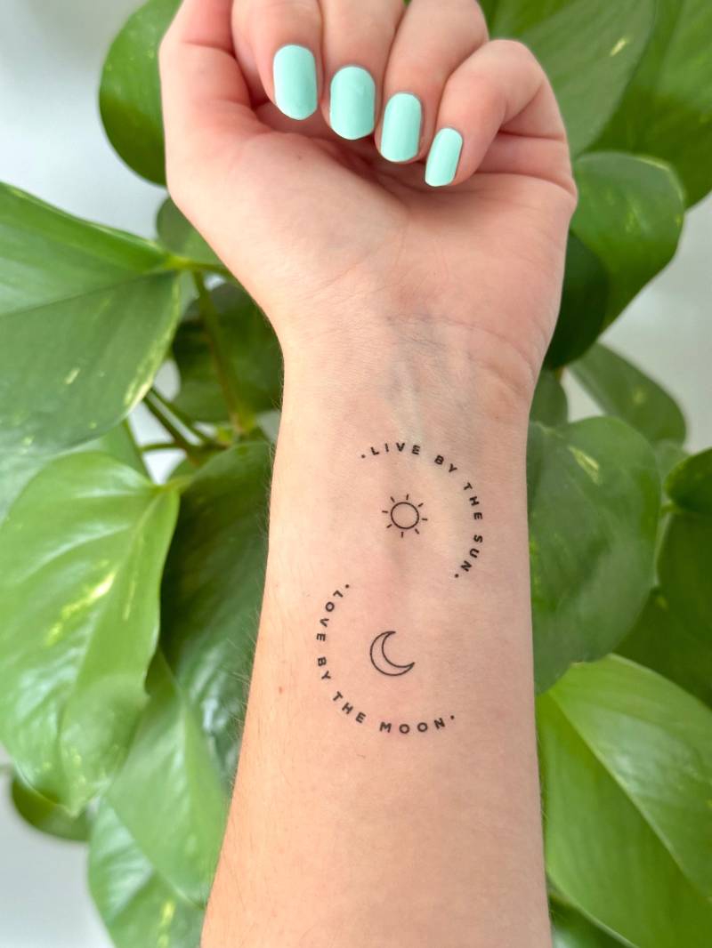 Live By The Sun, Love Moon | 2Er-Set - Temporäres Tattoo von TATTOODAY