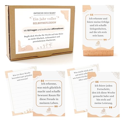 TIMANDO 52 Selbstreflexions-Fragen und positive Affirmationskarten Set mit Holz Kartenhalter, Nachhaltige Achtsamkeitskarten aus Recyclingpapier zur Persönlichkeitsentwicklung für Erwachsene von TIMANDO