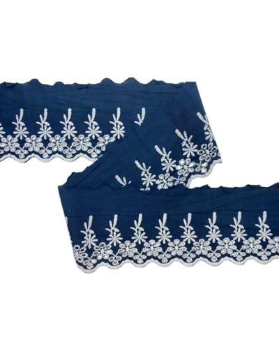 50 cm Borte Spitze Sangallo Stickerei Weiße Blume mit blauem Rand Baumwolle Höhe 9 cm 50 cm Borte Spitze Sangallo Stickerei Weiße Blume mit blauem Rand Baumwolle Höhe 9 cm von TOMASELLI MERCERIA