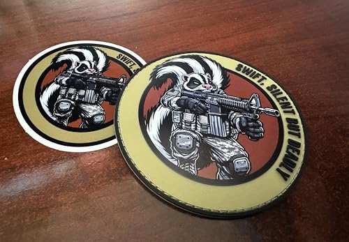 Street Cat Collection Patch 4 – "Swift, Silent But Deadly – Tactical Skunk – 10,2 cm PVC/Sublimated Patch & Sticker Combo von Tactical Gear Junkie