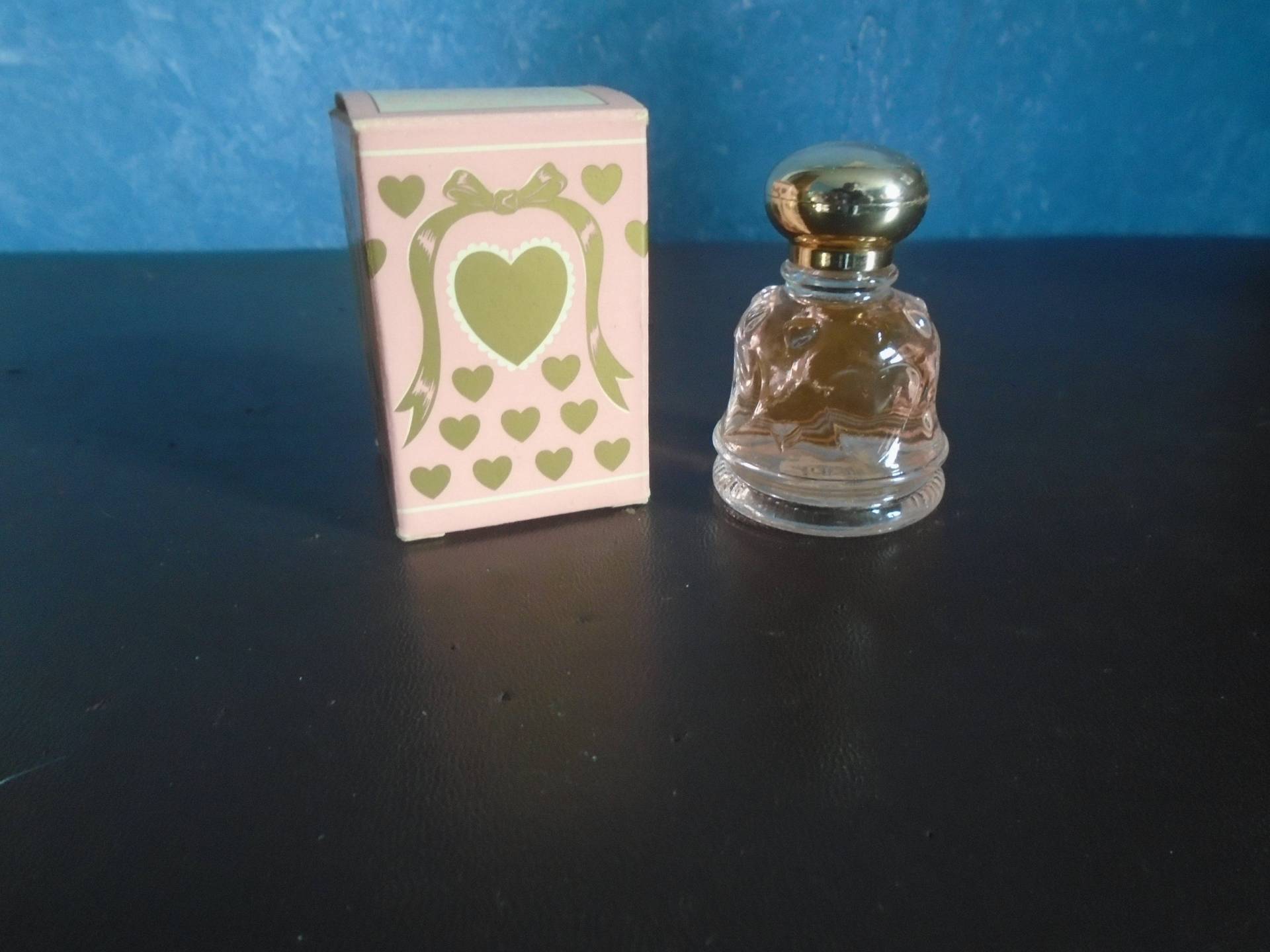 Avon Lovechimes Roses Cologne Dekanter Parfüm Flasche Original Box von TammysFindings