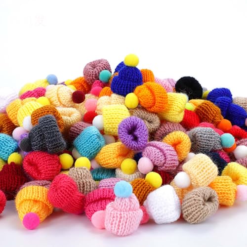 Tcnzdy 40 Stück Sorgenwürmchen Zubehör,Mini-Strickmützen,glückswürmchen zubehör Geeignet für DIY Kunsthandwerk,Weinflaschendekoration,Weihnachtsbaumschmuck, Puppenzubehör von Tcnzdy