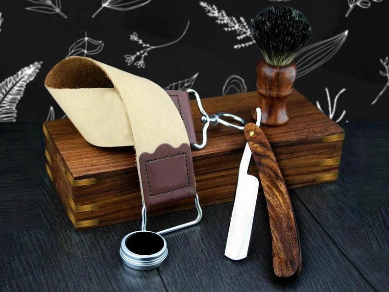 Premium 5-Teiliges Rasierset Aus Holz Für Männer Schwarzer Dachs Rasierpinsel Rasiermesser Holzkiste Lederriemen & Streichriemen Handgefertigt von TheBodyTools