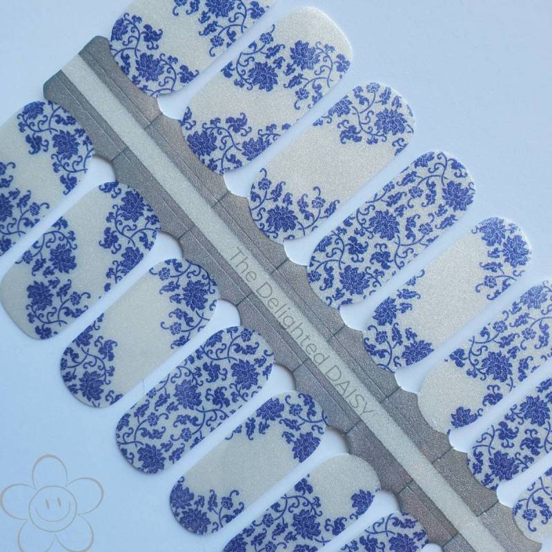 Blaue Blumen China Nail Wraps, Nagel Streifen, Aufkleber, Art von TheDelightedDaisy