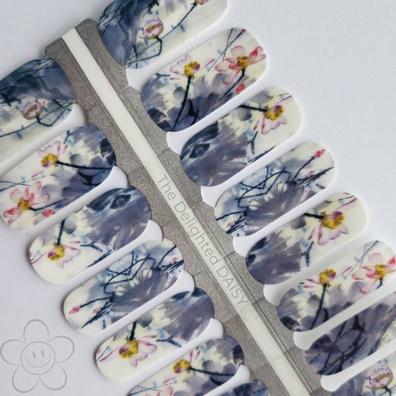 Denim Florale Nagelfolien, Nagelstreifen, Nagelaufkleber, Nagelkunst von TheDelightedDaisy