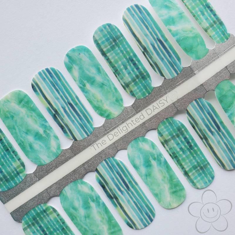 Grün Mit Neid Nagelstreifen, Nagelsticker, Nailart von TheDelightedDaisy