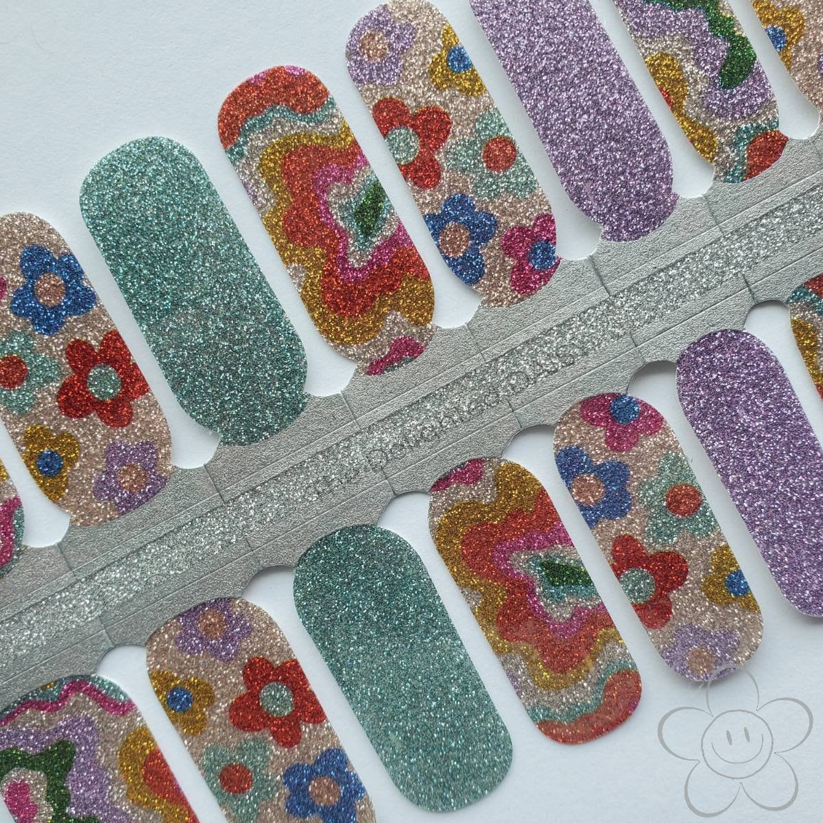 Retro Glitter Gänseblümchen Nagelstreifen, Nagelsticker, Nail Art von TheDelightedDaisy