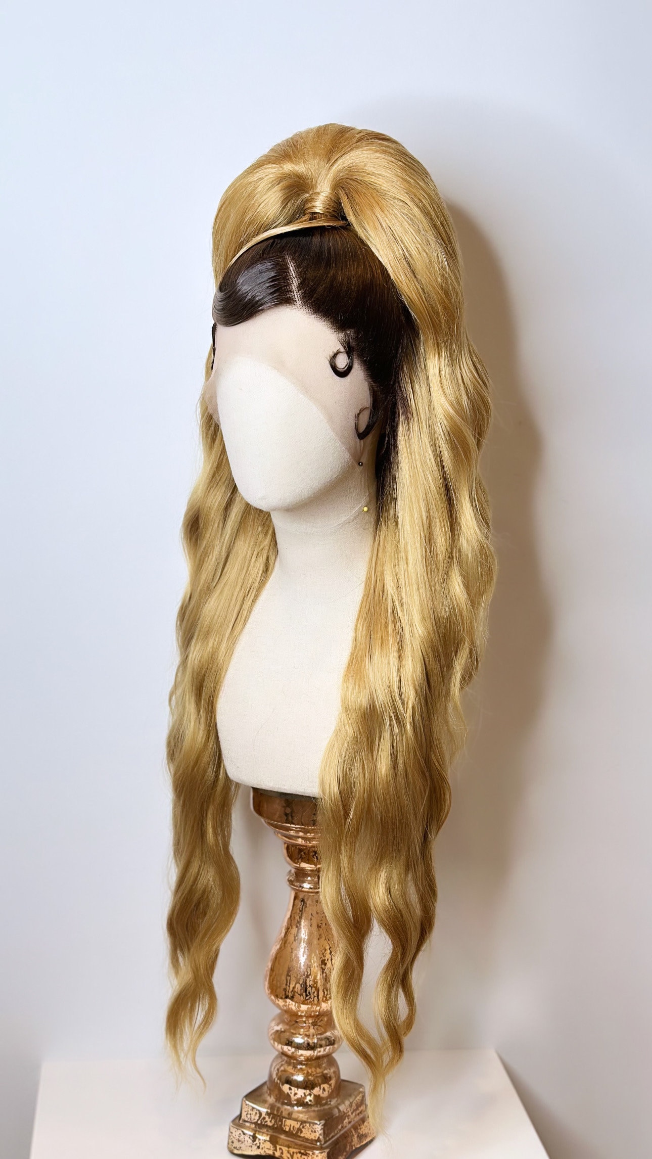 Sleek Halfponytail Wig With Kisscurles von TheGingHair