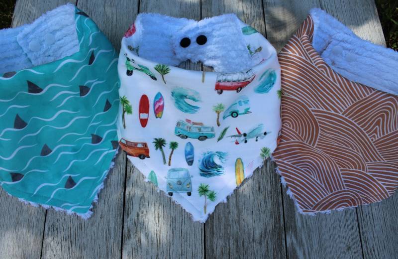 Sommer Baby Boy Lätzchen | Dusche Geschenk Neues Baby-Geschenk Bandana Bibs Drool Bib Sommer-Baby von TheRedFoxFinds