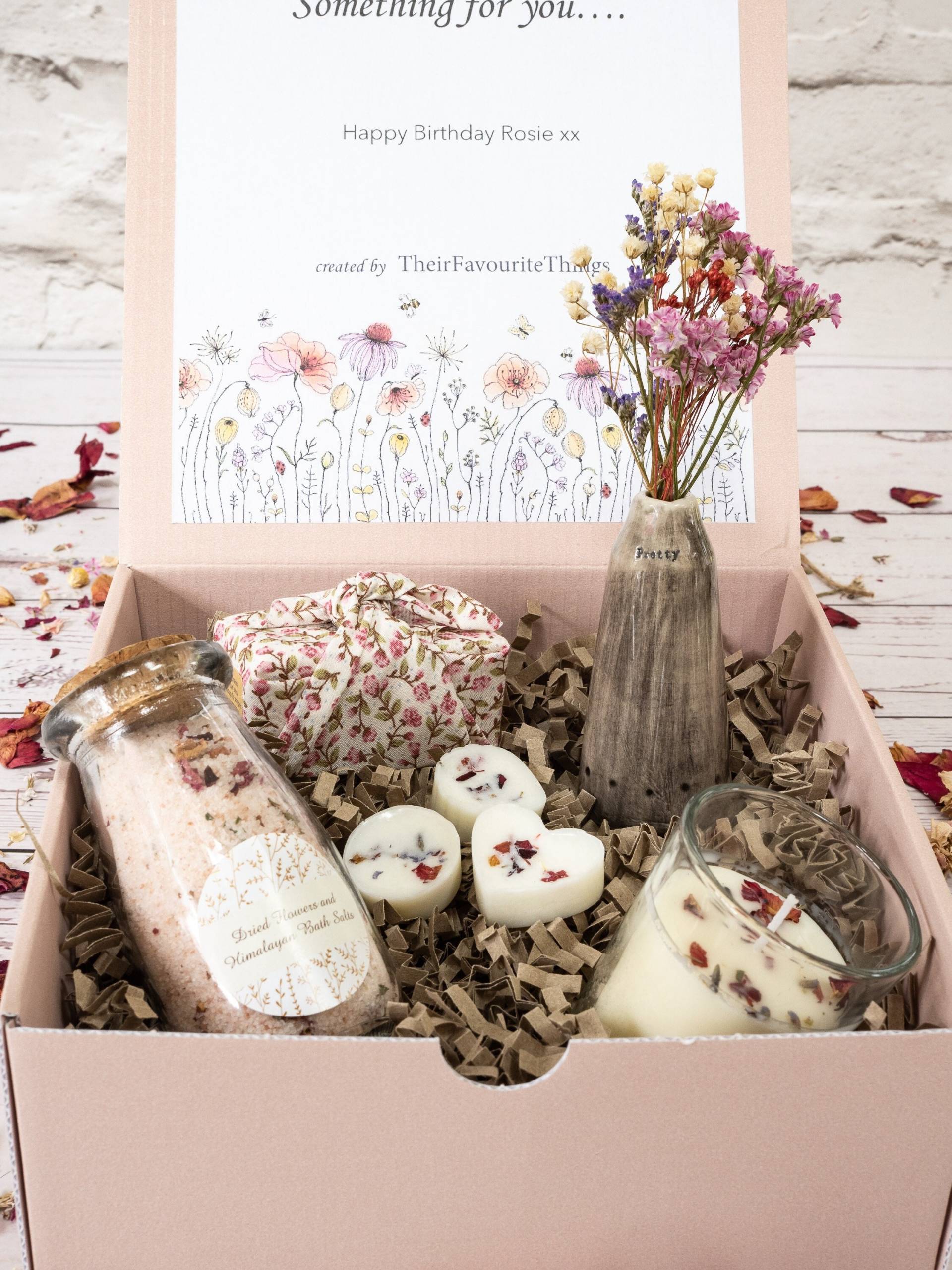 Weihnachten Geheime Weihnachtsmann Geburtstagsgeschenk Personalisierte Self Care Geschenkbox Gefüllt Artisan Vegan Geschenk Bester Freund von Theirfavouritethings