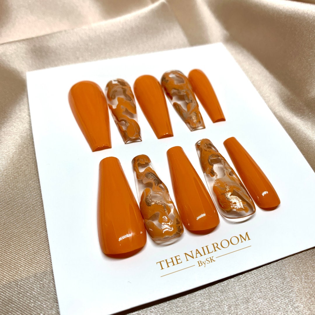 Orange Swirl Press On Nails/ Kürbisnägel/ Herbstnägel/ Custom On Sargnägel/ Luxus Marmornägel von ThenailroombySK