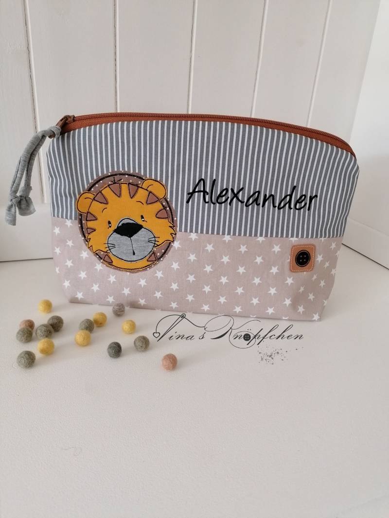 Kulturtasche /Windeltasche Mit Name /Personalisiertes Geschenk/ Senfgelb/Beige /Sand /Grau/ Tiger/Taufgeschenk von TinasKnoepfchen