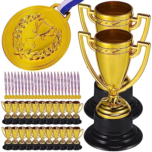 Toyvian 24 Stück Mini-Award-Trophäen, 3.3 Zoll Gold-Trophäenbecher kleine Kunststoff-Trophäen mit 24 Stück Gold-Kunststoff-Gewinner-Auszeichnungsmedaillen für Kinder Party Geschenke von Toyvian