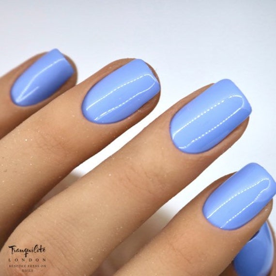 Breeze Shade Block Color Press On Nails | Nägel Falsche Fake Stick Kurzes Quadrat von TranquiliteLondon