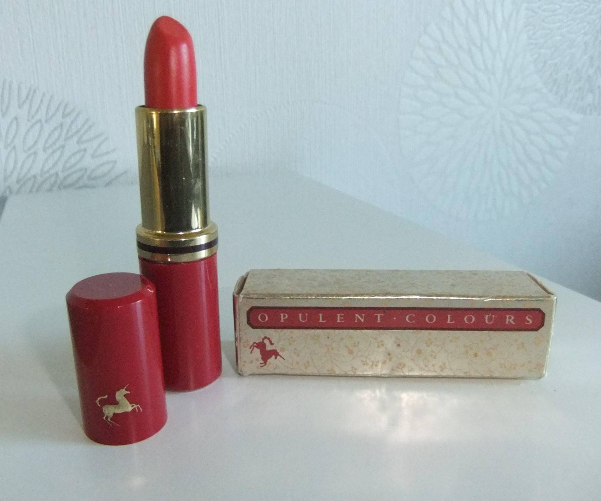 Original Vintage Avon Lippenstift Inkl. Überkarton, Der Ist Unbenutzt Und Neu von TroedelMarie