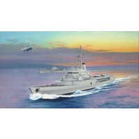 French Navy Helicopter Cruiser Jeanne d´Arc 1964 von Trumpeter