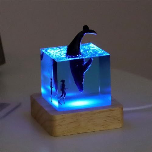 Tuzsocr 3D-Epoxidharz-Lampe, LED-Wal-Nachtlicht, Seetaucher und Hai-Würfel-Lampe, realistische Ozean-Tier-Skulptur, Walmodell mit Holzsockel, 70 mm, einzigartiges Geschenk für Ozeanliebhaber (Stil 4 + von Tuzsocr