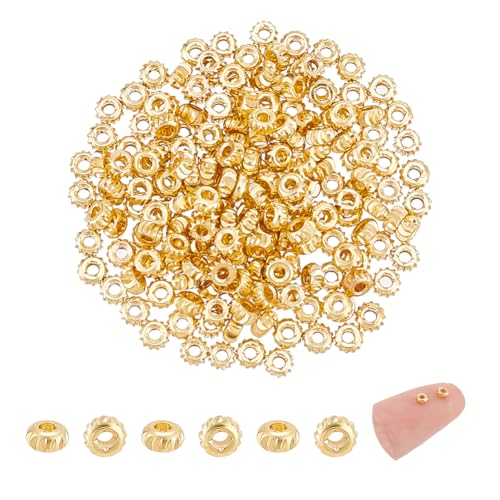 UNICRAFTALE 200 Stück 18K Vergoldete Flache Runde Perlen 3mm Metallperlen Spacer Perlen Gedrehte Scheibenperlen Rondelle Abstandsperlen Runde Lose Perlen Zur Herstellung von DIY Schmuck Loch 1.2mm von UNICRAFTALE