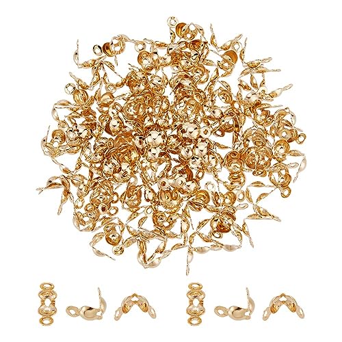 UNICRAFTALE 300 Stück goldene 304 Edelstahl Perlen Calotte Enden Perlen Spitzen Knoten Abdeckungen Endkappen Clamshells Offene Clamshell Quetschperlen für Armband Halskette DIY Schmuckherstellung UNICRAFTALE 300 Stück goldene 304 Edelstahl Perlen Calotte Enden Perlen Spitzen Knoten Abdeckungen Endkappen Clamshells Offene Clamshell Quetschperlen für Armband Halskette DIY Schmuckherstellung von UNICRAFTALE