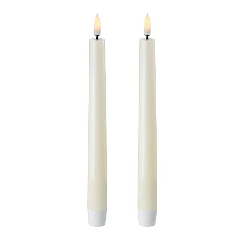 Piffany Copenhagen Uyuni Lighting Taper 2er Set LED Stabkerzen 2,3 x 20 cm Echtwachs Ivory - 6 Stunden Timerfunktion - Keine Brandgefahr, Keine Rußbildung und kein Geruch von UYUNI