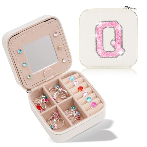 Uygafly Personalisiertes Schmuckkästchen für Damen und Mädchen – modische Mini-Schmuckschatullen – trendiger Reise-Schmuck-Organizer mit Initialen – Teenager-Geschenke | Creme, Q von Uygafly